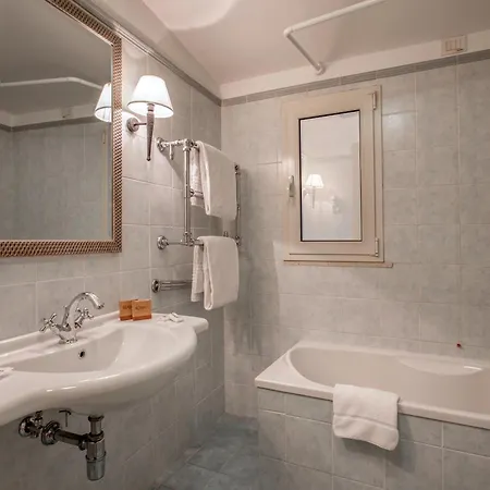 Hotel Selva Candida Szálloda 3*