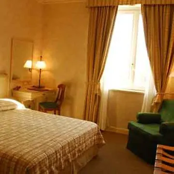 מלון Hotel Selva Candida 3*